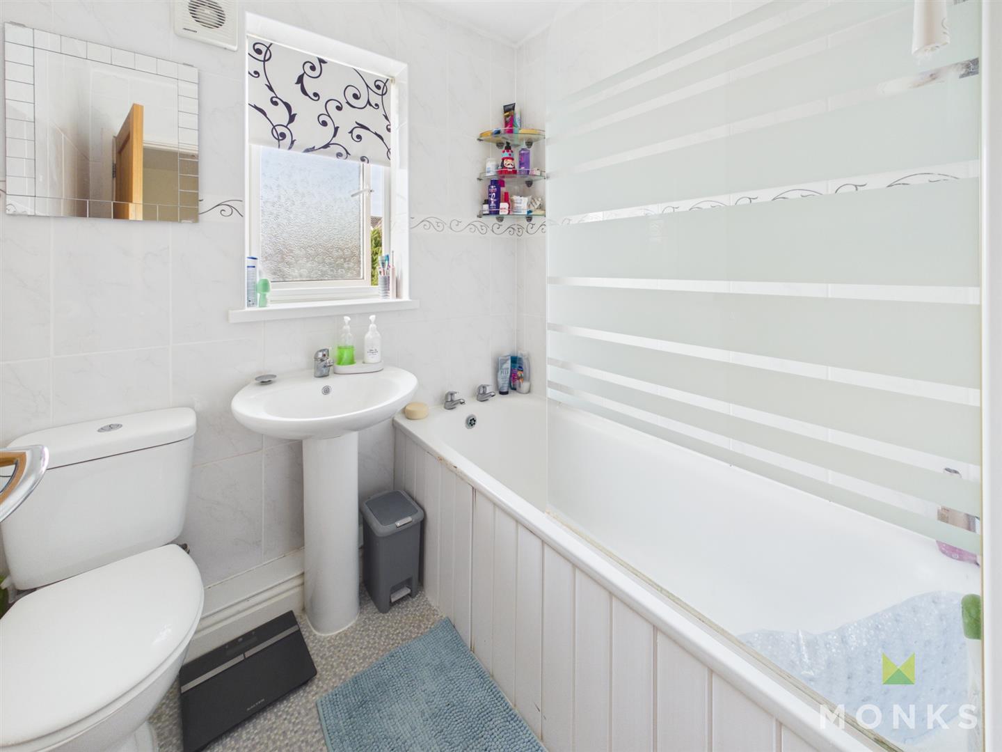 9 Whitfield Close, Oswestry, SY11 2XP For Sale